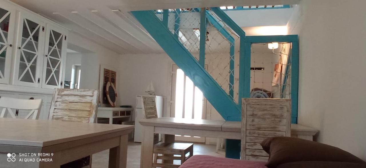 Holiday Homes Mare Premantura Esterno foto